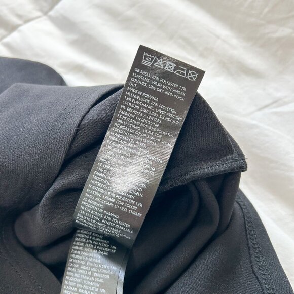 NWT NA-KD One Shoulder Asymmetric Top Black EU 34 XS Draped Hem Elegant Blouse - Picture 6 of 9